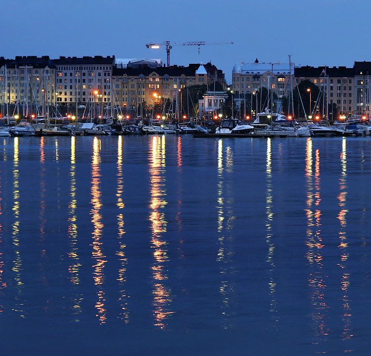 Helsinki satama yö